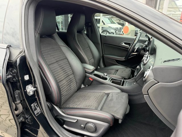 Mercedes-Benz CLA 200 AMG180#FACE#NAVI#CAMERA#ПОДГРЕВ#KEYLESS#ALCANTARA - автомобили, коли, обяви за нови и употребявани 11