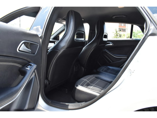 Mercedes-Benz CLA 200 Shooting-Brake* - автомобили, коли, обяви за нови и употребявани 12