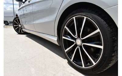 mercedes-benz-cla-200 - 1