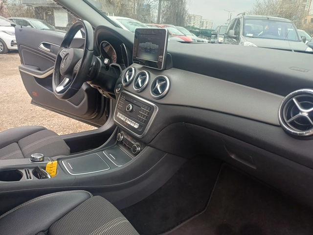 Mercedes-Benz CLA 200 2.2CDI - автомобили, коли, обяви за нови и употребявани 12