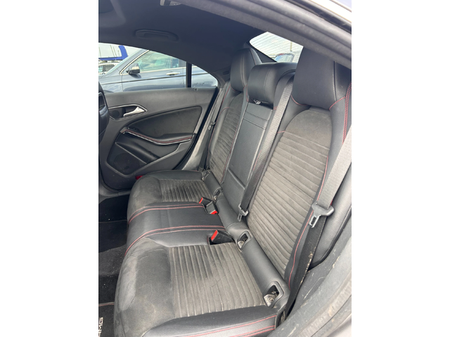 Mercedes-Benz CLA 220 CDI 4MATIC AVTOMAT/PANORAMA/KOJA EURO 6 - автомобили, коли, обяви за нови и употребявани 8