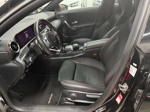 Mercedes-Benz CLA 220 d AMG Line - автомобили, коли, обяви за нови и употребявани 13