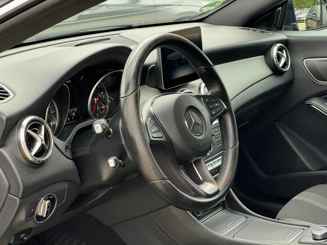 Mercedes-Benz CLA 220 Shooting-BRAKE - автомобили, коли, обяви за нови и употребявани 9