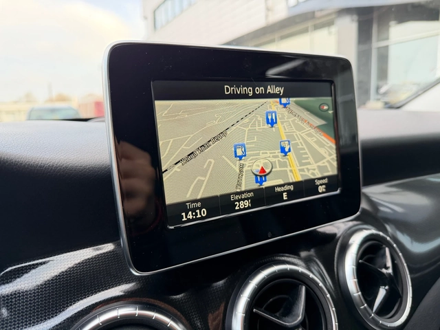 Mercedes-Benz CLA 220 БАРТЕР* AMG* 7G* Кожа - автомобили, коли, обяви за нови и употребявани 12