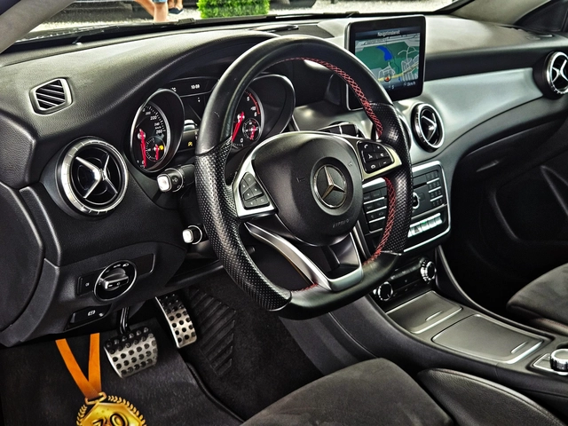 Mercedes-Benz CLA 220 AMG/FACE/GERMANY/LED/CAMERA/AMBIENT/PANORAMA/LIZIN - автомобили, коли, обяви за нови и употребявани 10