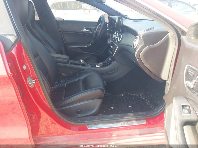 Mercedes-Benz CLA 250 2.0L I-4 DI, DOHC, VVT, TURBO, 208HP All Wheel Drive - автомобили, коли, обяви за нови и употребявани 4