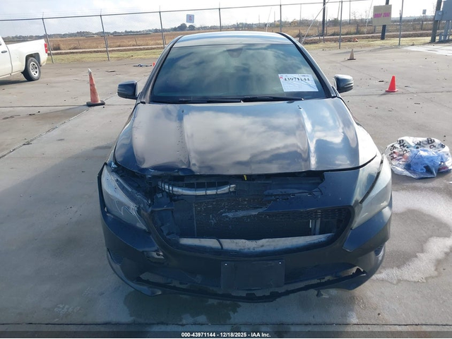 Mercedes-Benz CLA 250 2.0L I-4 DI, DOHC, VVT, TURBO, 208HP Front Wheel Drive - автомобили, коли, обяви за нови и употребявани 11