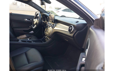 mercedes-benz-cla-250-2-0l-i-4-di-dohc-vvt-turbo-208hp-front-wheel-drive - 4