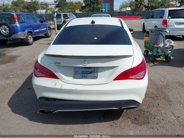 Mercedes-Benz CLA 250 2.0L I-4 DI, DOHC, VVT, TURBO, 208HP Front Wheel Drive - автомобили, коли, обяви за нови и употребявани 16