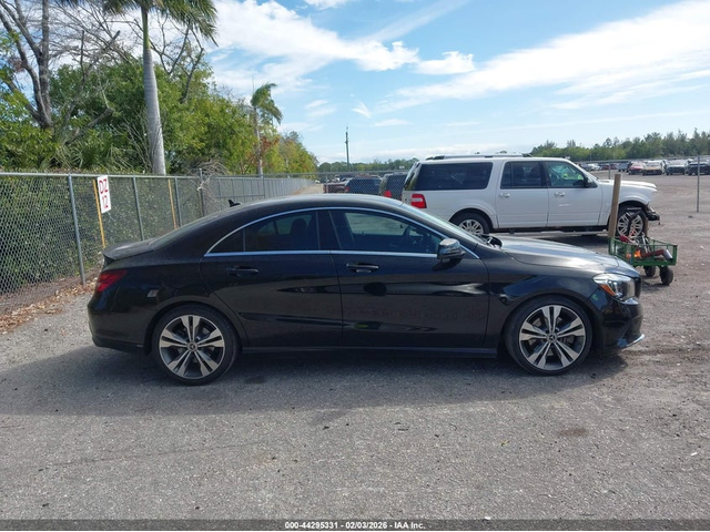 Mercedes-Benz CLA 250 2.0L I-4 DI, DOHC, VVT, TURBO, 208HP Front Wheel Drive - автомобили, коли, обяви за нови и употребявани 12