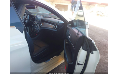 mercedes-benz-cla-250-2-0l-i-4-di-dohc-vvt-turbo-208hp-front-wheel-drive - 4