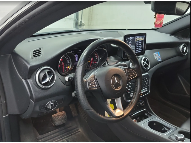 Mercedes-Benz CLA 250 видео на двигателя - автомобили, коли, обяви за нови и употребявани 8