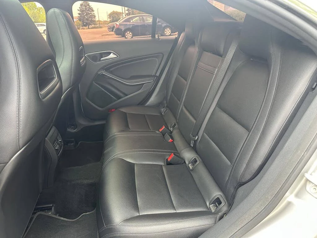 Mercedes-Benz CLA 250 4MATIC - автомобили, коли, обяви за нови и употребявани 13
