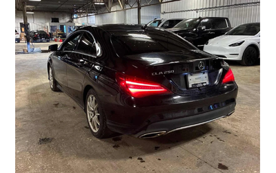 Mercedes-Benz CLA 250 * AMG PACK* 4 MATIC* BLIND SPOTS* Погдрев* - автомобили, коли, обяви за нови и употребявани 10