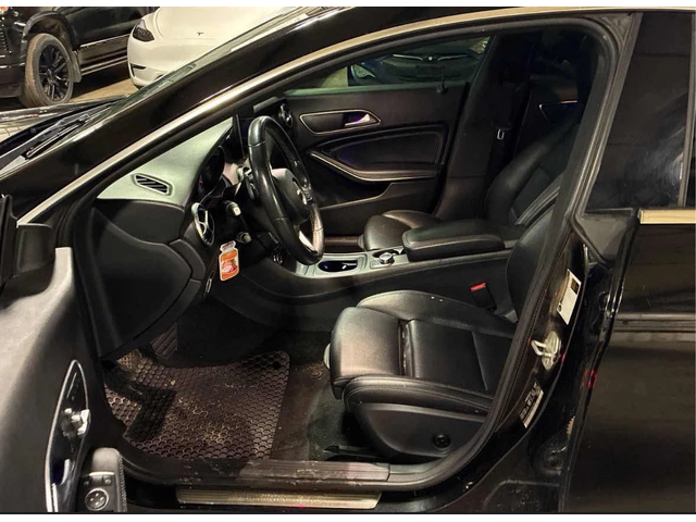 Mercedes-Benz CLA 250 * AMG PACK* 4 MATIC* BLIND SPOTS* Погдрев* - автомобили, коли, обяви за нови и употребявани 4