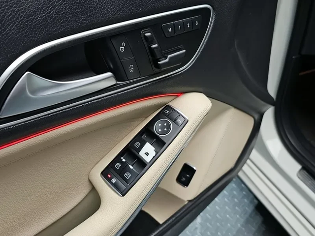 Mercedes-Benz CLA 250 - автомобили, коли, обяви за нови и употребявани 16