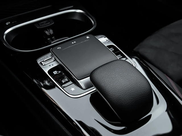 Mercedes-Benz CLA 250 * AMG Line * HeadUp * * AвтоКредит* (ЦЕНА ДО БГ) - автомобили, коли, обяви за нови и употребявани 12