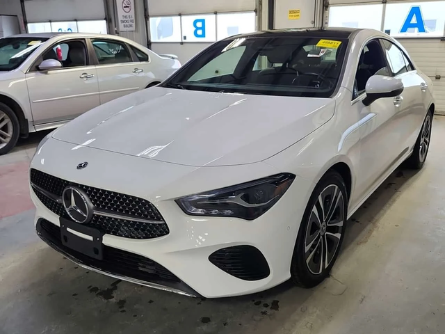 Mercedes-Benz CLA 250 360 KAMEРИ| АМБИЕНТ| PANO| ПАМЕТ| - автомобили, коли, обяви за нови и употребявани 0