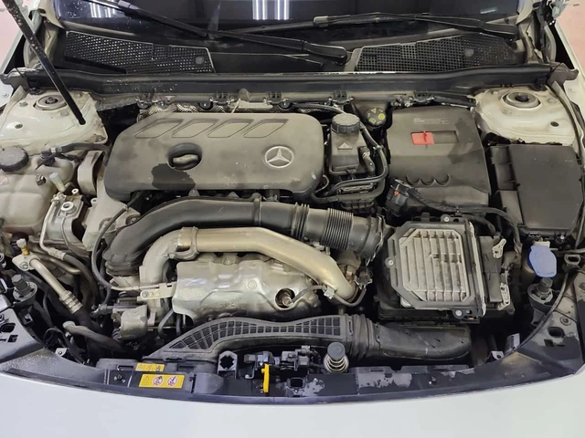Mercedes-Benz CLA 250 360 KAMEРИ| АМБИЕНТ| PANO| ПАМЕТ| - автомобили, коли, обяви за нови и употребявани 6
