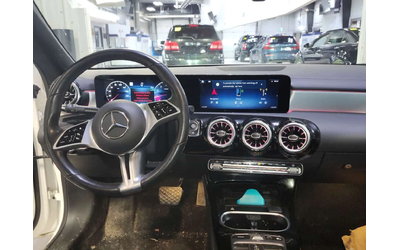 Mercedes-Benz CLA 250 360 KAMEРИ| АМБИЕНТ| PANO| ПАМЕТ| - автомобили, коли, обяви за нови и употребявани 9