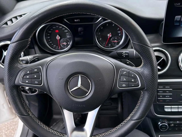 Mercedes-Benz CLA 250 4MATIC* DISTRONIC* PANORAMA* ПОДГРЕВ* - автомобили, коли, обяви за нови и употребявани 11