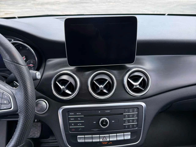 Mercedes-Benz CLA 250 4MATIC* DISTRONIC* PANORAMA* ПОДГРЕВ* - автомобили, коли, обяви за нови и употребявани 8