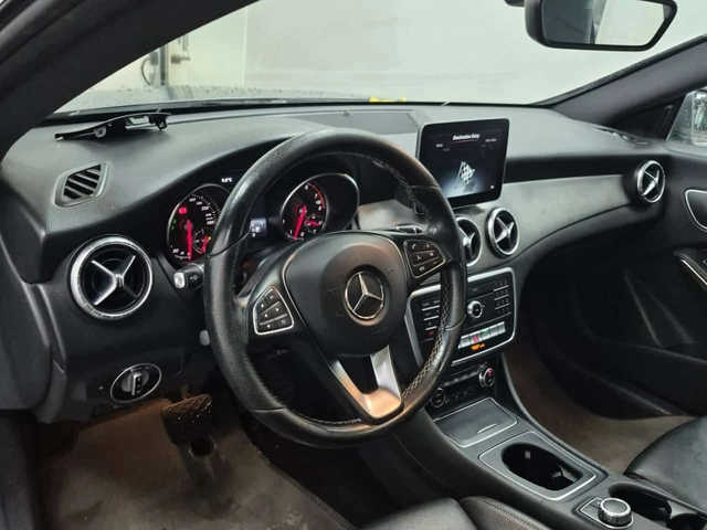 Mercedes-Benz CLA 250 * CARFAX * ПАНОРАМА * БЕЗ ИНЦИДЕНТИ * - автомобили, коли, обяви за нови и употребявани 9