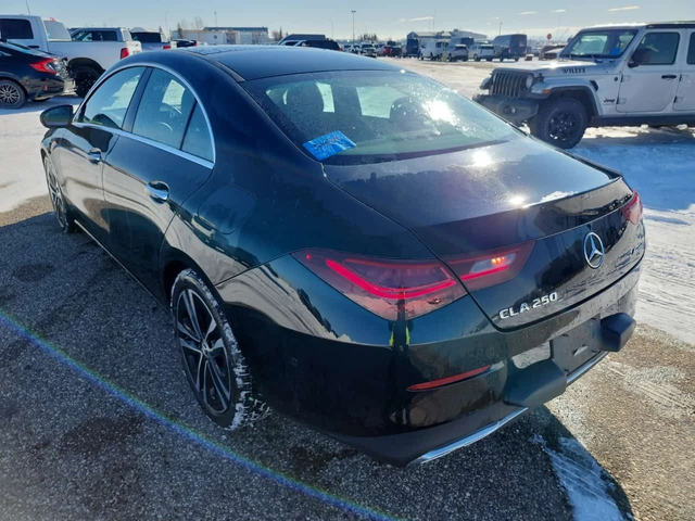 Mercedes-Benz CLA 250 ПАМЕТ| ПАНОРАМА| 360| АМБИЕНТ| - автомобили, коли, обяви за нови и употребявани 3