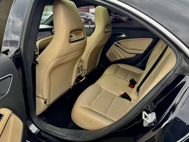 Mercedes-Benz CLA 250 4MATIC * AMG PACK* ПАНОРАМА* ПОДГРЕВИ* КАМЕРА* - автомобили, коли, обяви за нови и употребявани 13