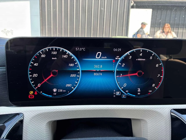 Mercedes-Benz CLA 250 | DISTRONIC| 360| PANO| ПОДГРЕВИ| КЛИП| CARFAX - автомобили, коли, обяви за нови и употребявани 7