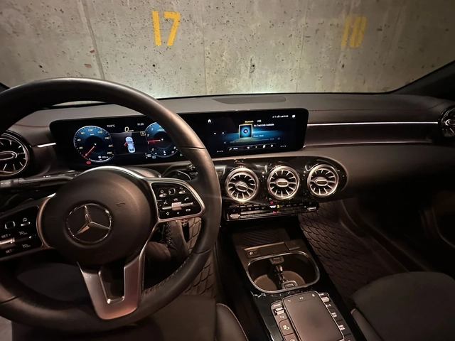 Mercedes-Benz CLA 250 CARFAX - автомобили, коли, обяви за нови и употребявани 5