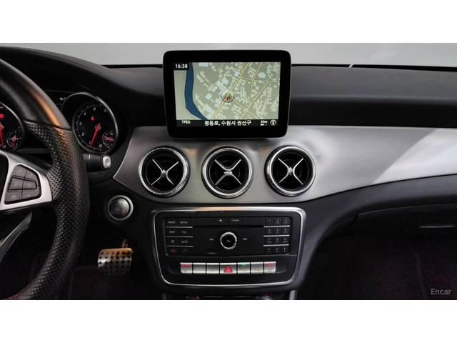 Mercedes-Benz CLA 250 AMG* 4MATIC* КОЖА* ПОДГРЕВ* ПАНОРАМА* КАМЕРА* - автомобили, коли, обяви за нови и употребявани 12