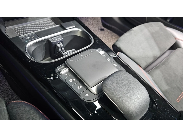 Mercedes-Benz CLA 250 4MATIC - автомобили, коли, обяви за нови и употребявани 12