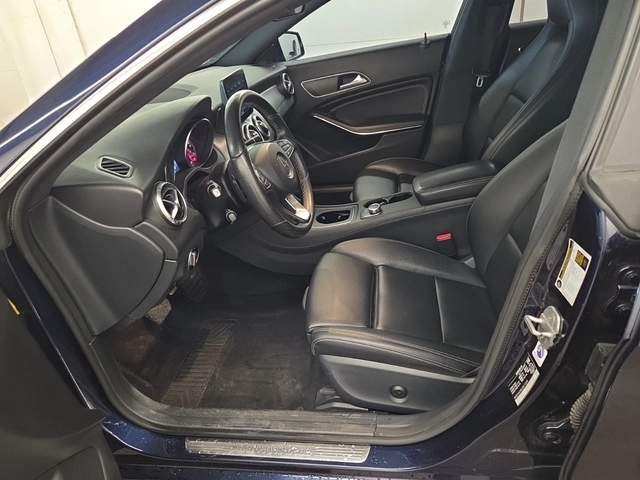 Mercedes-Benz CLA 250 4MATIC - автомобили, коли, обяви за нови и употребявани 4