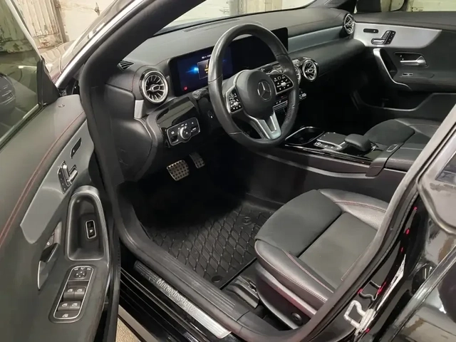 Mercedes-Benz CLA 250 Coupe 4MATIC AMG Sport Package - автомобили, коли, обяви за нови и употребявани 12