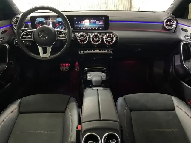Mercedes-Benz CLA 250 Coupe 4MATIC AMG Sport Package - автомобили, коли, обяви за нови и употребявани 7