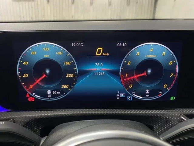 Mercedes-Benz CLA 250 Coupe 4MATIC AMG Sport Package - автомобили, коли, обяви за нови и употребявани 8