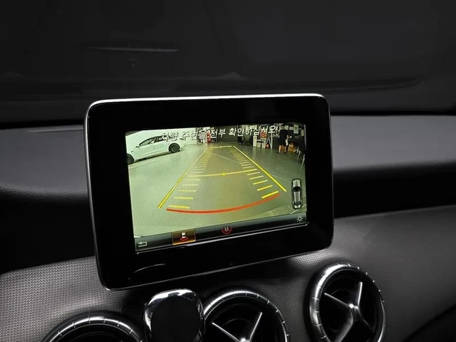 Mercedes-Benz CLA 250 САМО 30% АВАНС - автомобили, коли, обяви за нови и употребявани 15