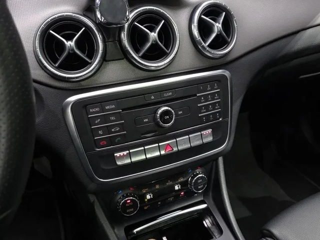 Mercedes-Benz CLA 250 САМО 30% АВАНС - автомобили, коли, обяви за нови и употребявани 16