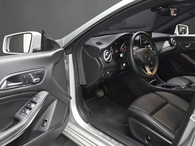 Mercedes-Benz CLA 250 САМО 30% АВАНС - автомобили, коли, обяви за нови и употребявани 9