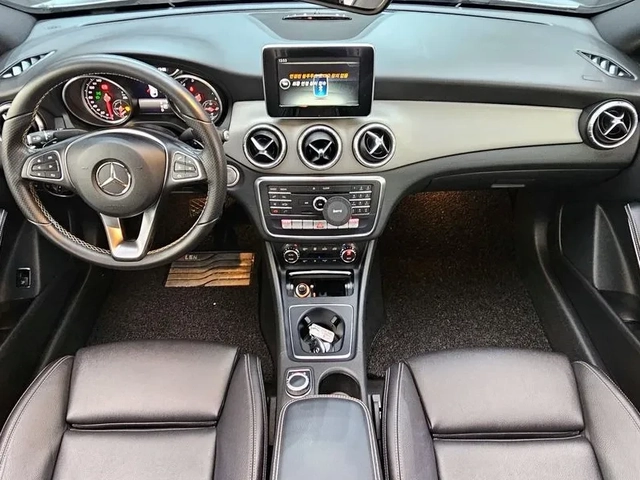 Mercedes-Benz CLA 250 САМО 30% АВАНС - автомобили, коли, обяви за нови и употребявани 12