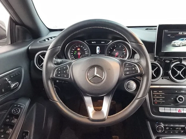 Mercedes-Benz CLA 250 САМО 30% АВАНС - автомобили, коли, обяви за нови и употребявани 11