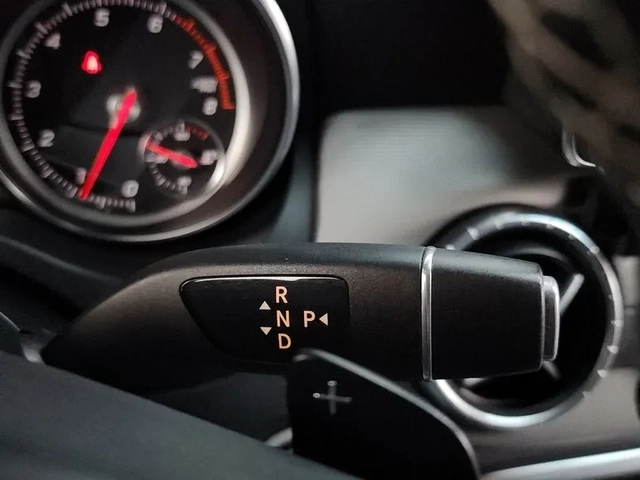 Mercedes-Benz CLA 250 САМО 30% АВАНС - автомобили, коли, обяви за нови и употребявани 8