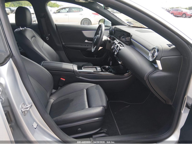 Mercedes-Benz CLA 250 COUPE 2.0L I-4 DI, DOHC, VVT, TURBO, 221HP All Wheel Drive - автомобили, коли, обяви за нови и употребявани 4