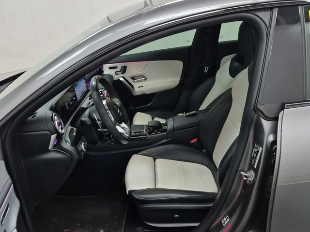 Mercedes-Benz CLA 350 AMG AMG35* Burmester* 360View* Full Digital* Подгрев* - автомобили, коли, обяви за нови и употребявани 6