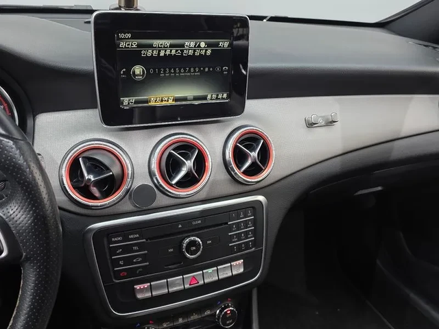 Mercedes-Benz CLA 4Matic - автомобили, коли, обяви за нови и употребявани 13