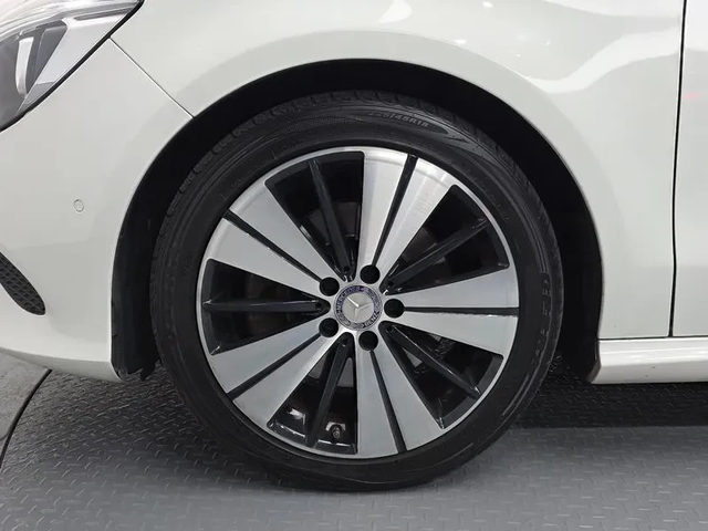 Mercedes-Benz CLA 4Matic - автомобили, коли, обяви за нови и употребявани 4