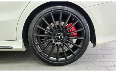 mercedes-benz-cla-45-amg - 4