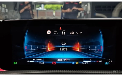 mercedes-benz-cla-45-amg - 5