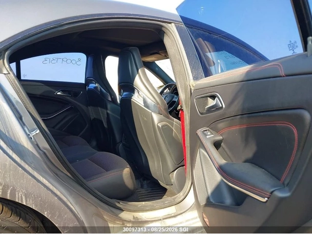 Mercedes-Benz CLA 45 AMG 4MATIC - автомобили, коли, обяви за нови и употребявани 10